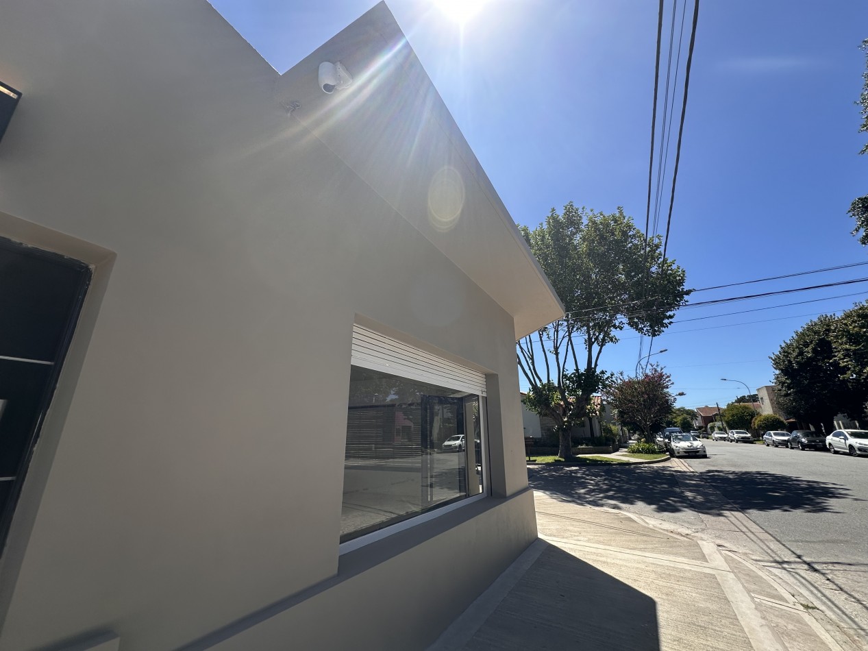 ALQUILAMOS excelente ESQUINA a metros HPC