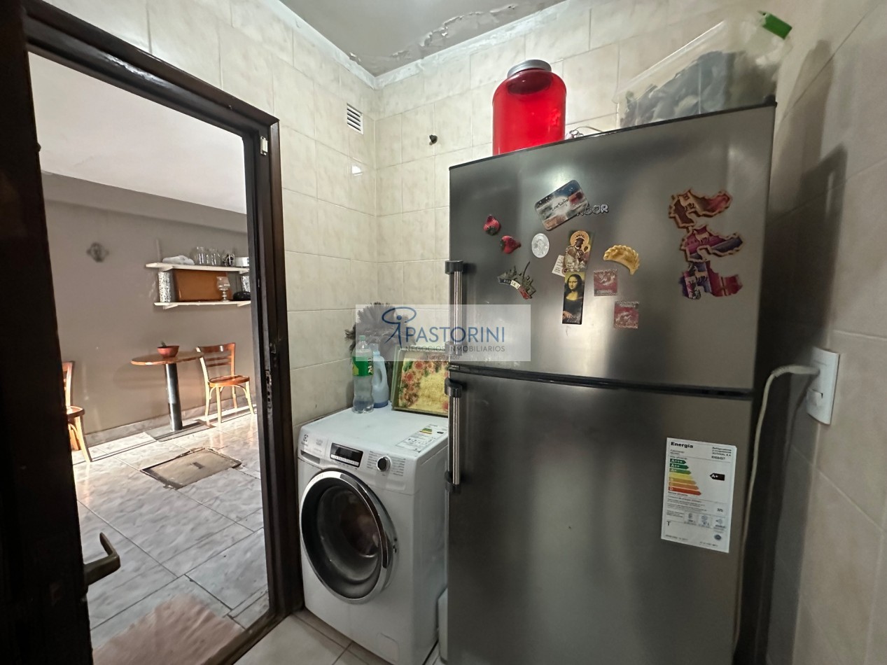 EN VENTA CHALET en Barrio Las Avenidas