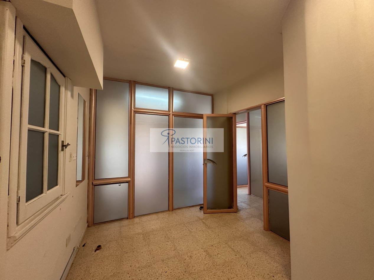 ALQUILAMOS CENTRO CONSULTORIOS/OFICINAS en Chauvin