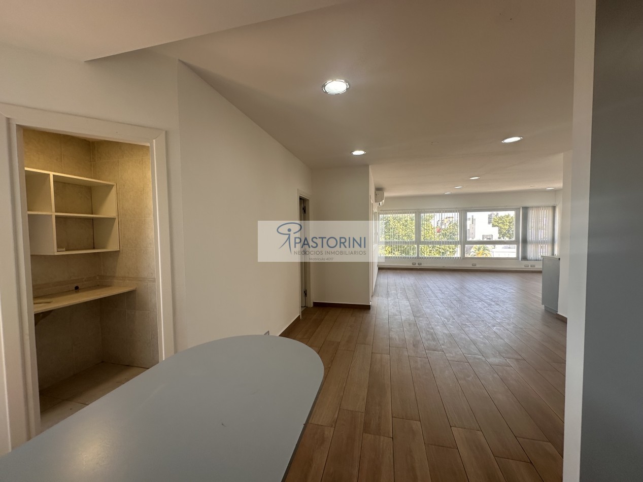 ALQUILAMOS  hermosa OFICINA zona GUEMES