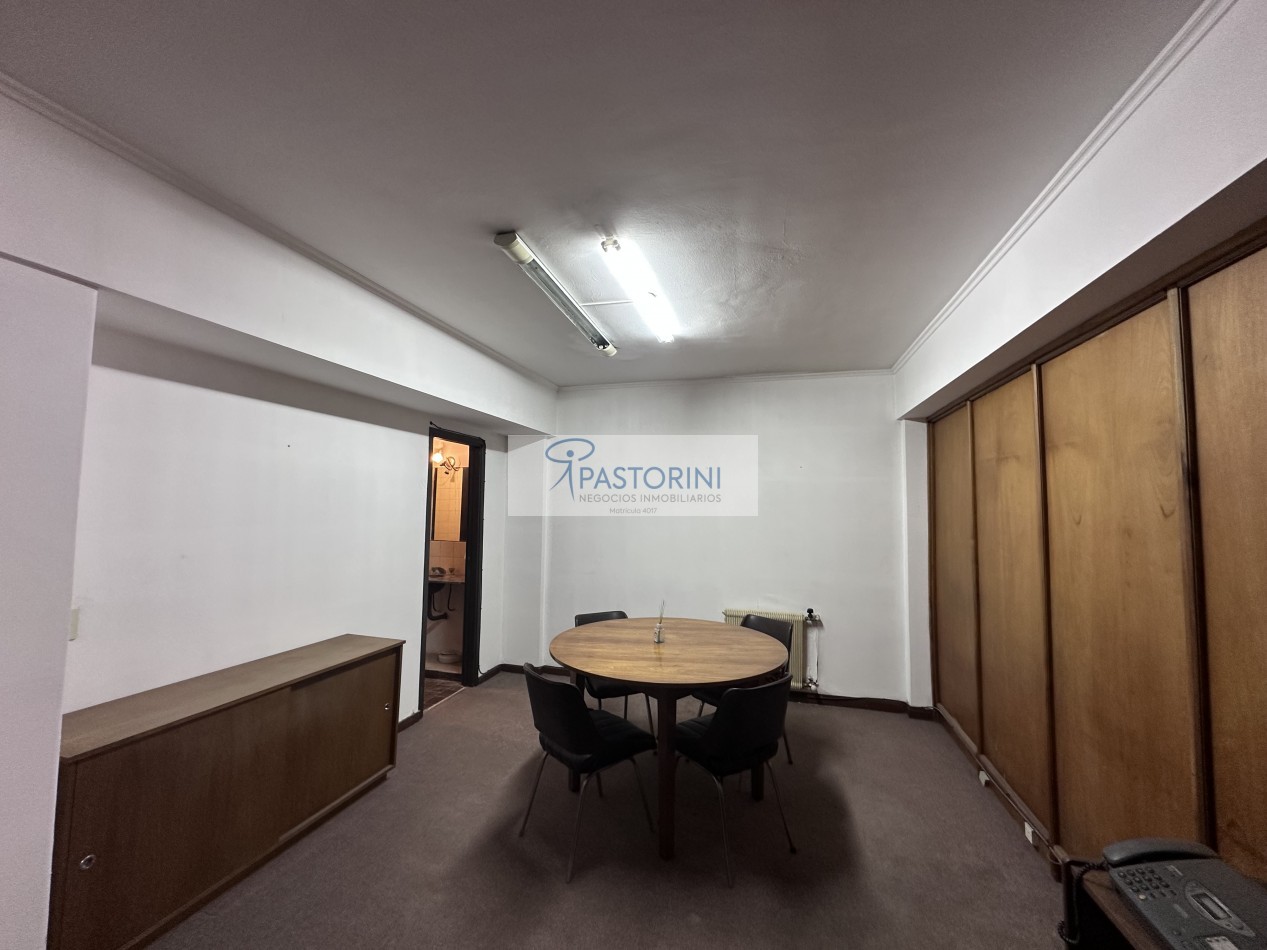 VENDEMOS OFICINA en EDIFICIO KENNEBEC