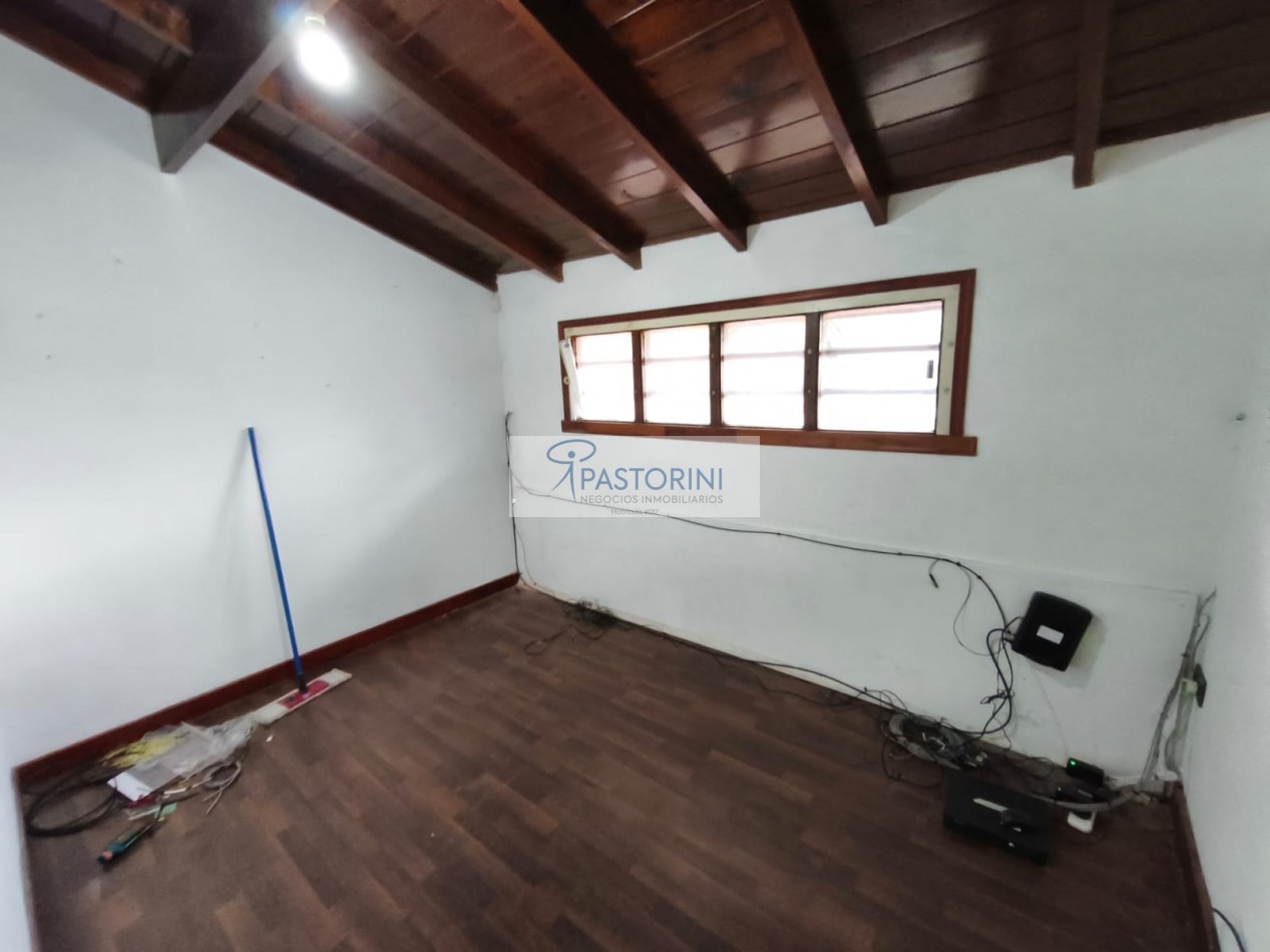 Vendemos Chalet con parque  cerca de Constitucion