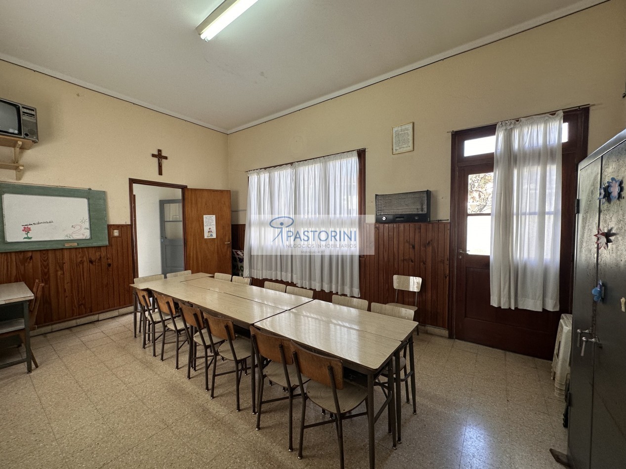 ALQUILAMOS Complejo educacional en VICENTE LOPEZ