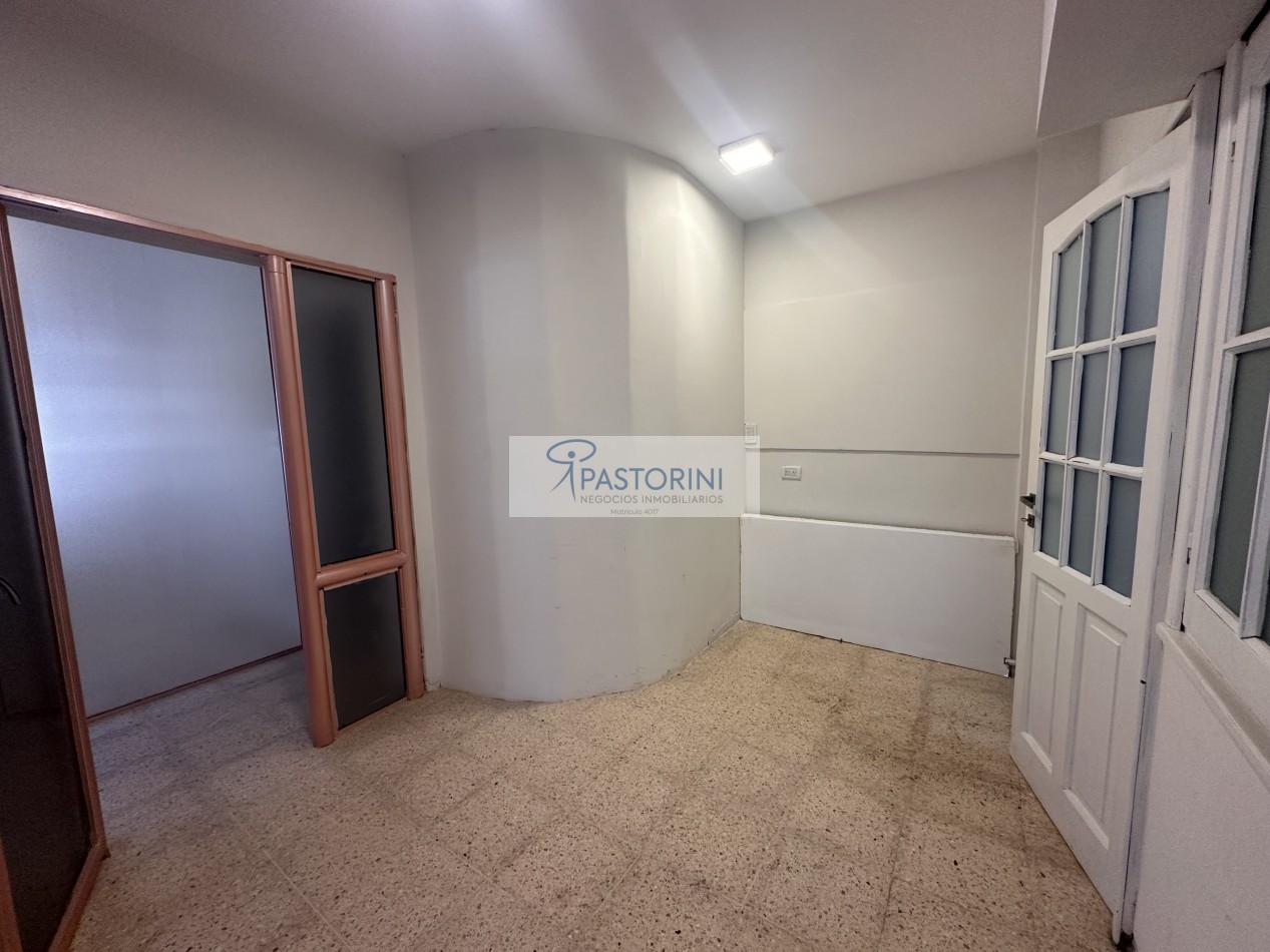 ALQUILAMOS CENTRO CONSULTORIOS/OFICINAS en Chauvin