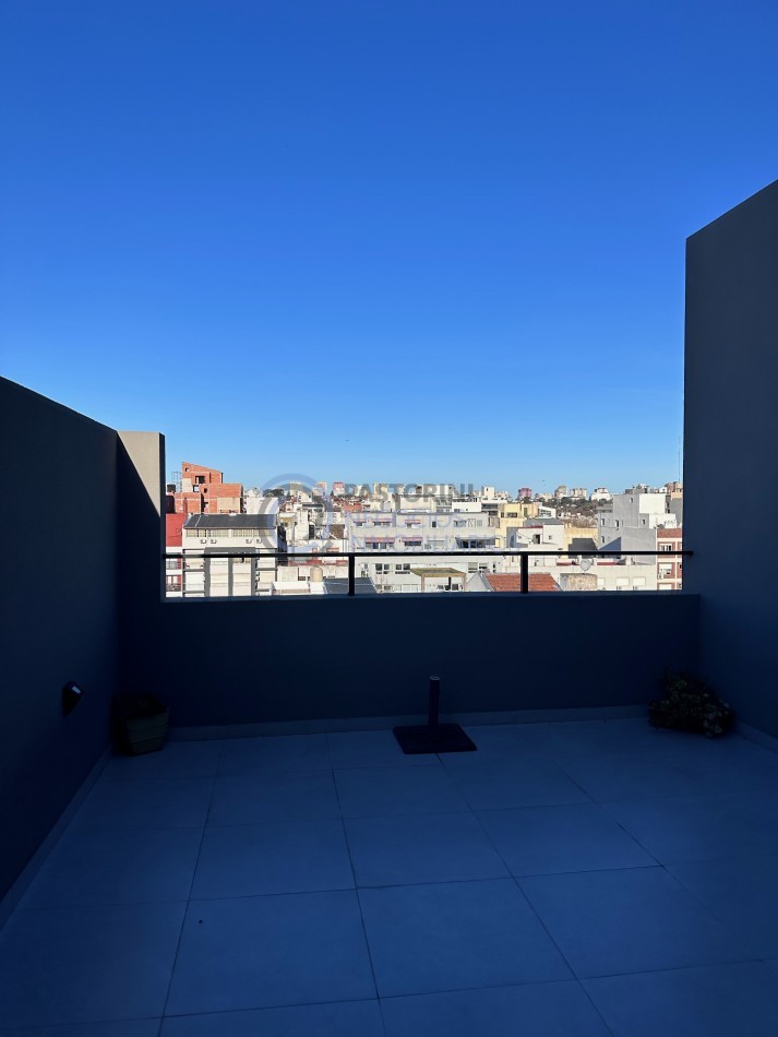 EXCELENTE SEMIPISO con TERRAZA PRIVADA en zona Aldrey