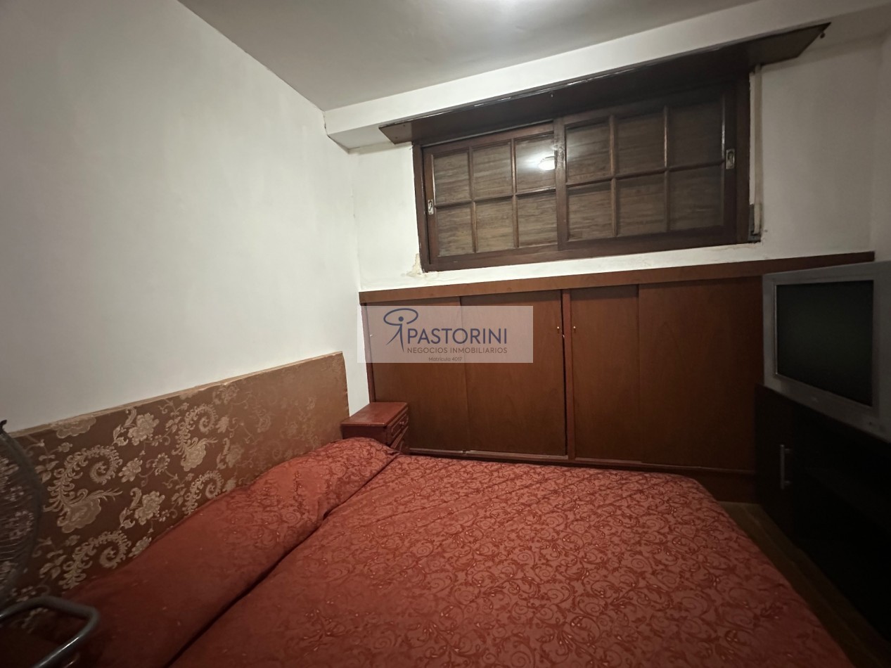 EN VENTA CHALET en Barrio Las Avenidas