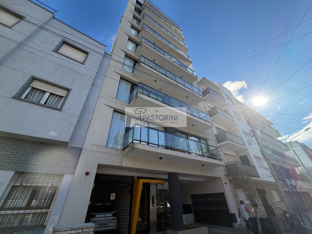 Vendemos completo depto en Plaza Mitre