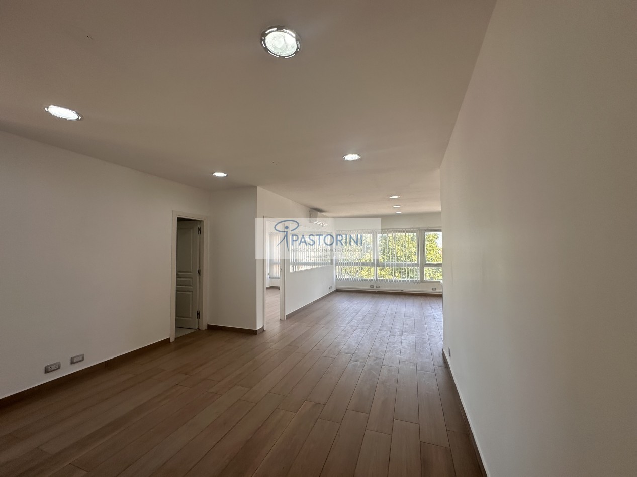 ALQUILAMOS  hermosa OFICINA zona GUEMES