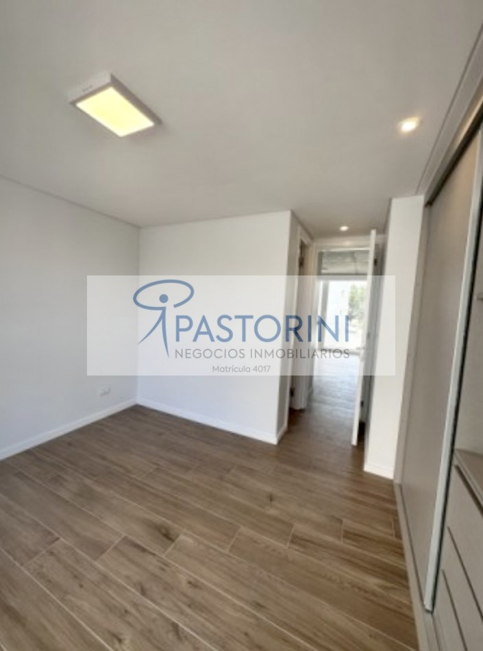 ALQUILAMOS MODERNO SEMIPISO de 2amb  con COCH en Plaza Mitre 