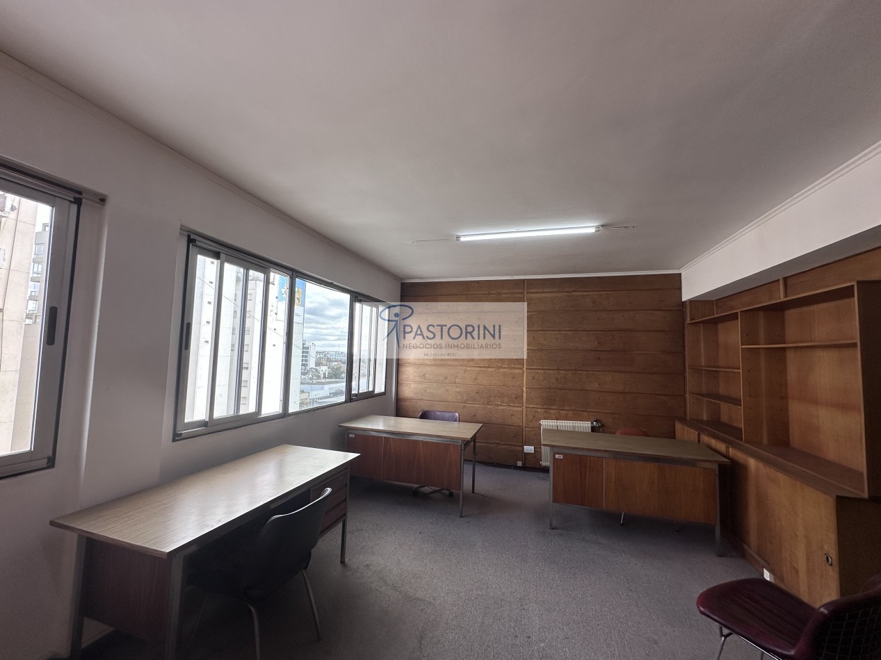 VENDEMOS OFICINA en EDIFICIO KENNEBEC