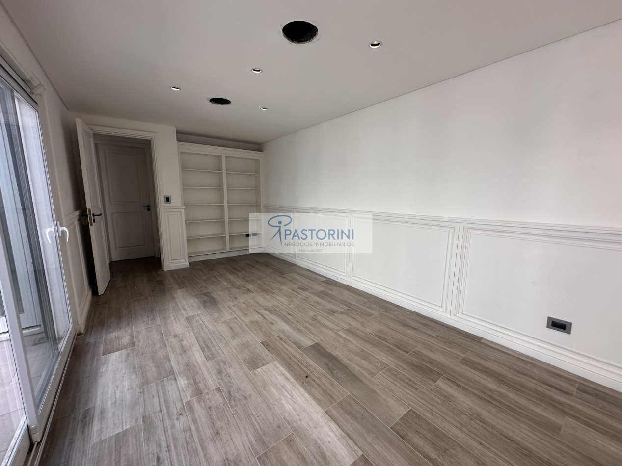 Alquilamos ideal centro de oficinas y/o consultorios