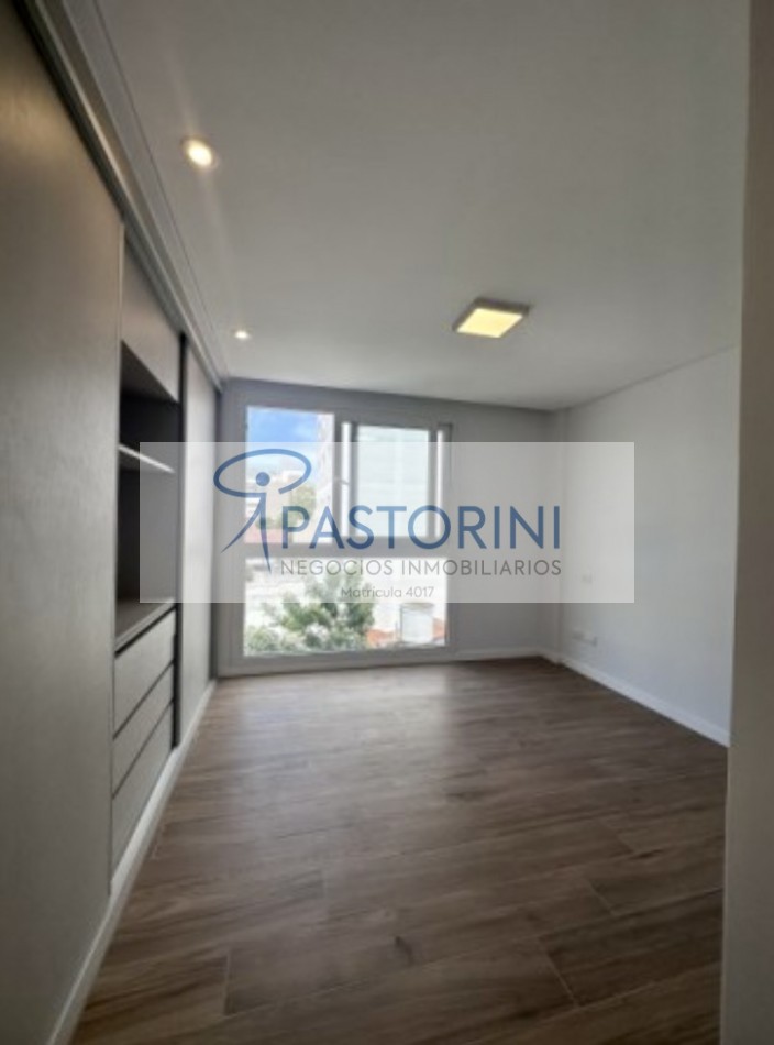 ALQUILAMOS SEMIPISO NUEVO con COCHERA en PLAZA MITRE