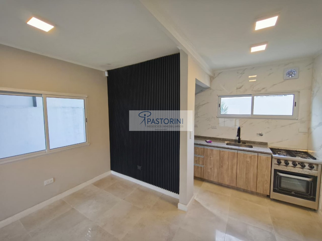 VENDEMOS CASA CON PARQUE en PARQUE LURO