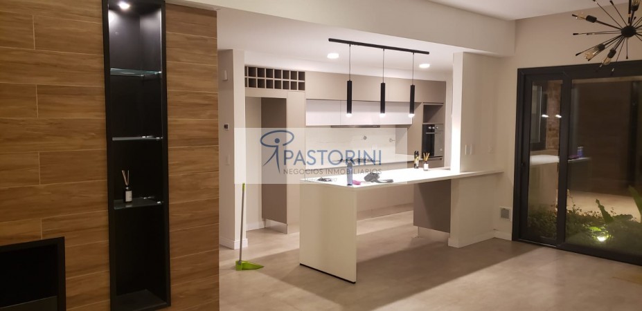 UNICA y CONFORTABLE CASA en VENTA a ESTRENAR en DEVELOPER PARK