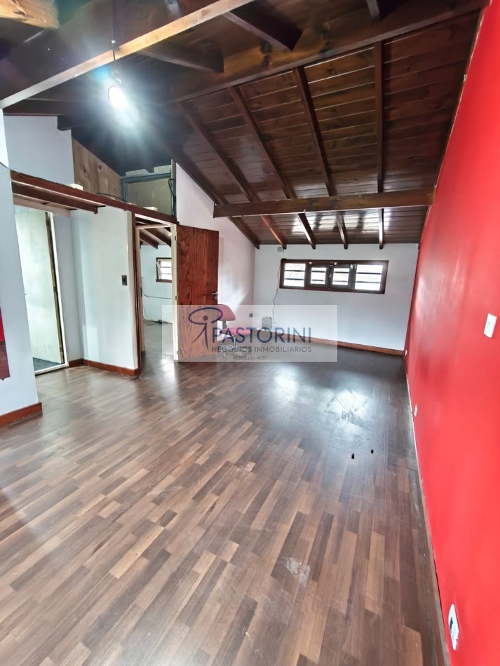Vendemos Chalet con parque  cerca de Constitucion