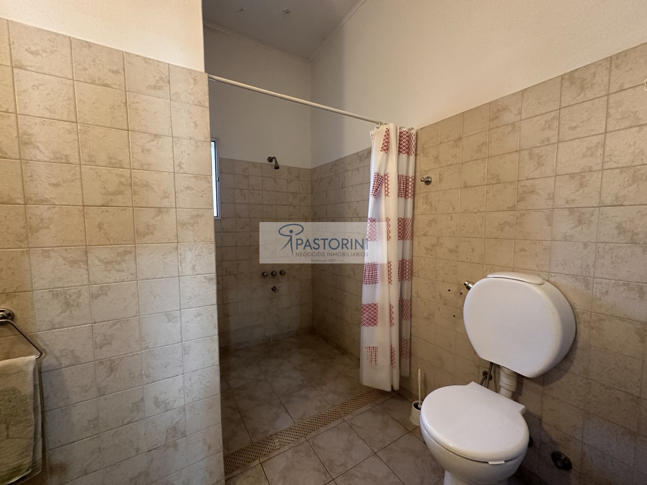 ALQUILAMOS Complejo educacional en VICENTE LOPEZ