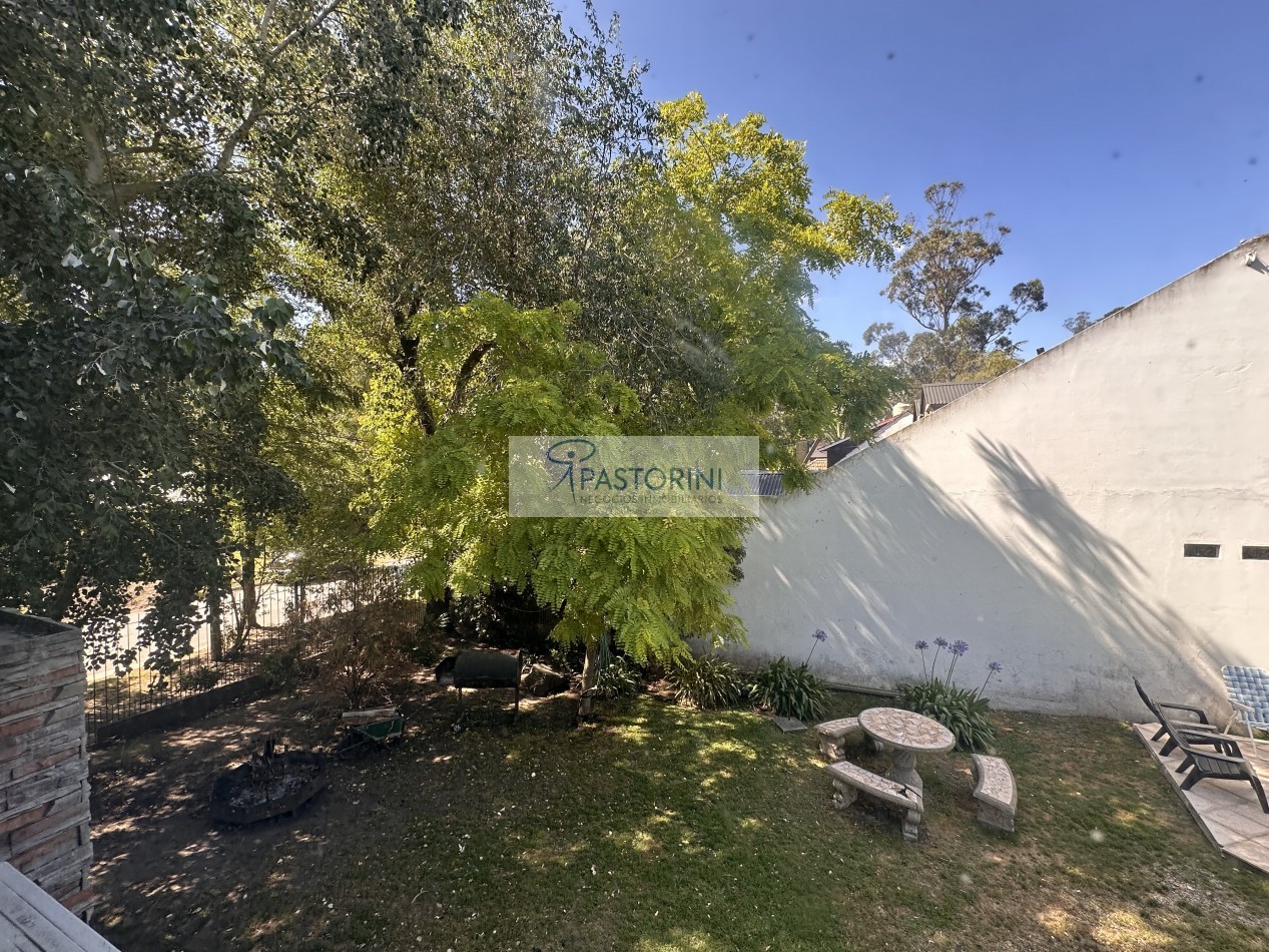 VENDEMOS CASA con Piscina 