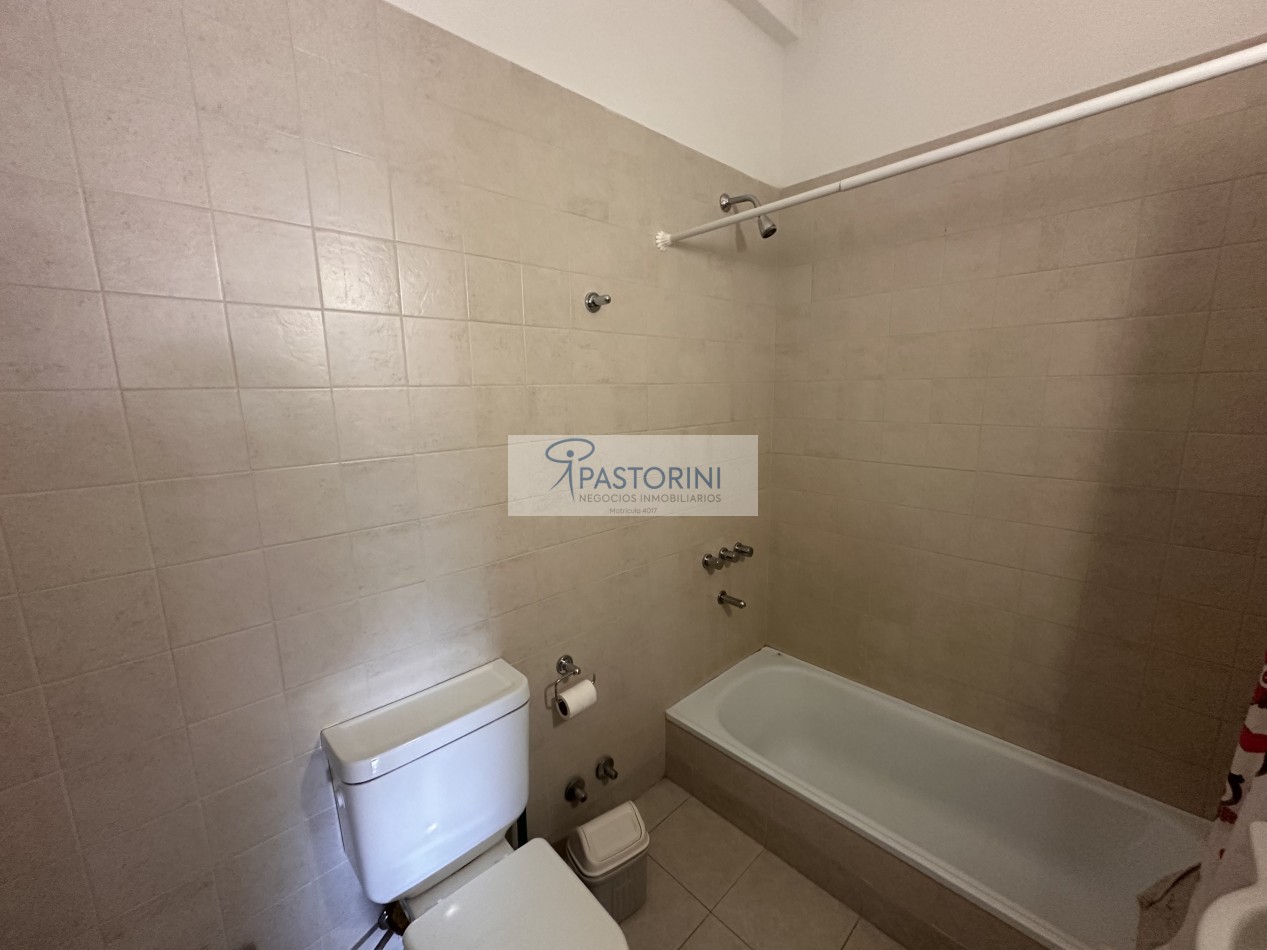 ALQUILAMOS Complejo educacional en VICENTE LOPEZ