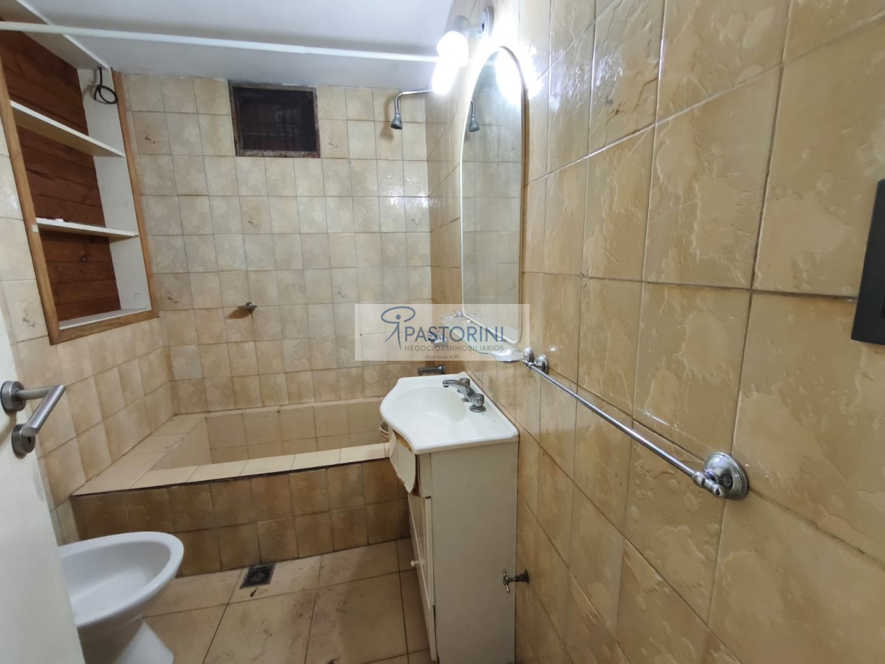 Vendemos Chalet con parque  cerca de Constitucion