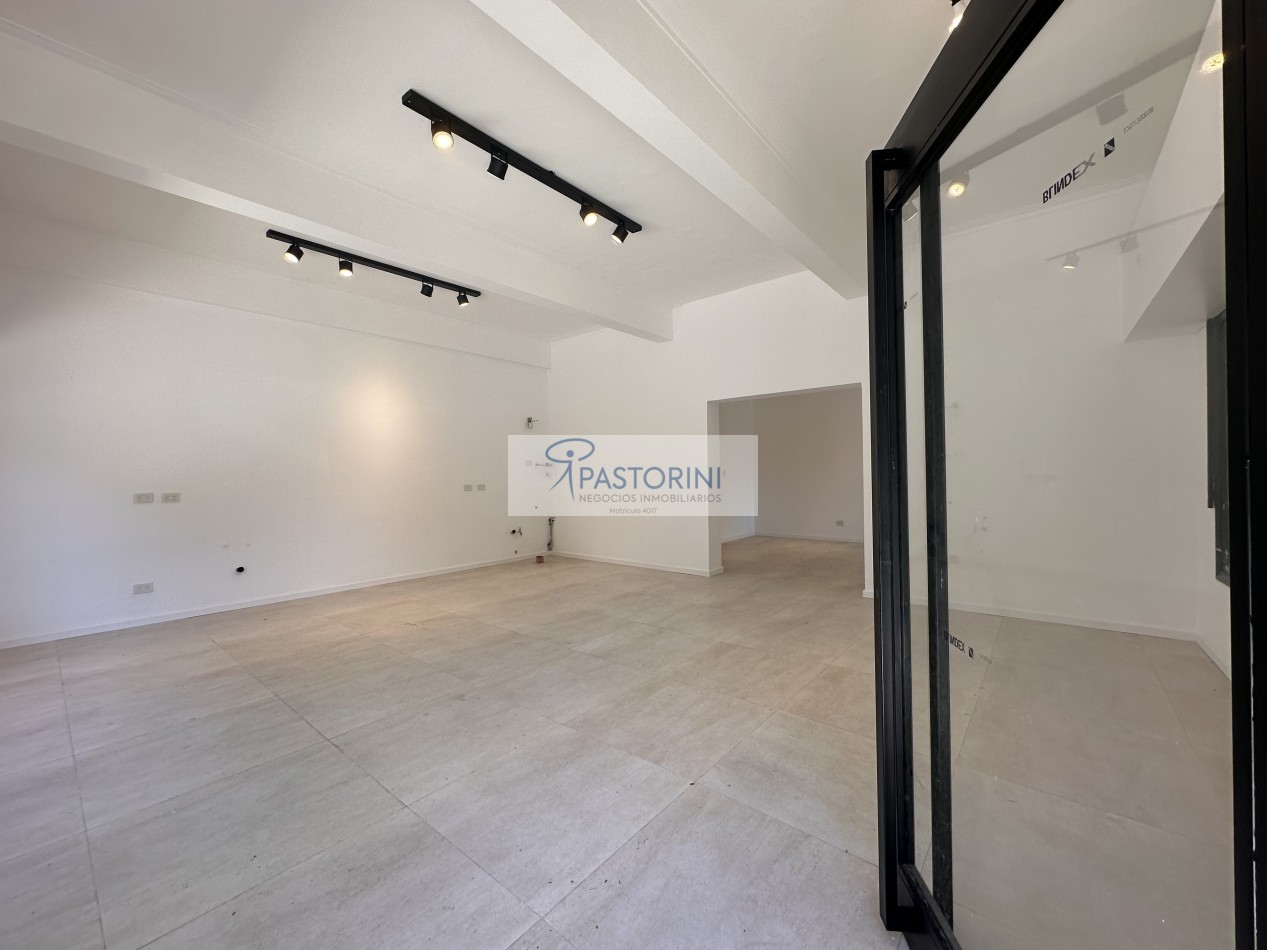 ALQUILAMOS excelente ESQUINA a metros HPC