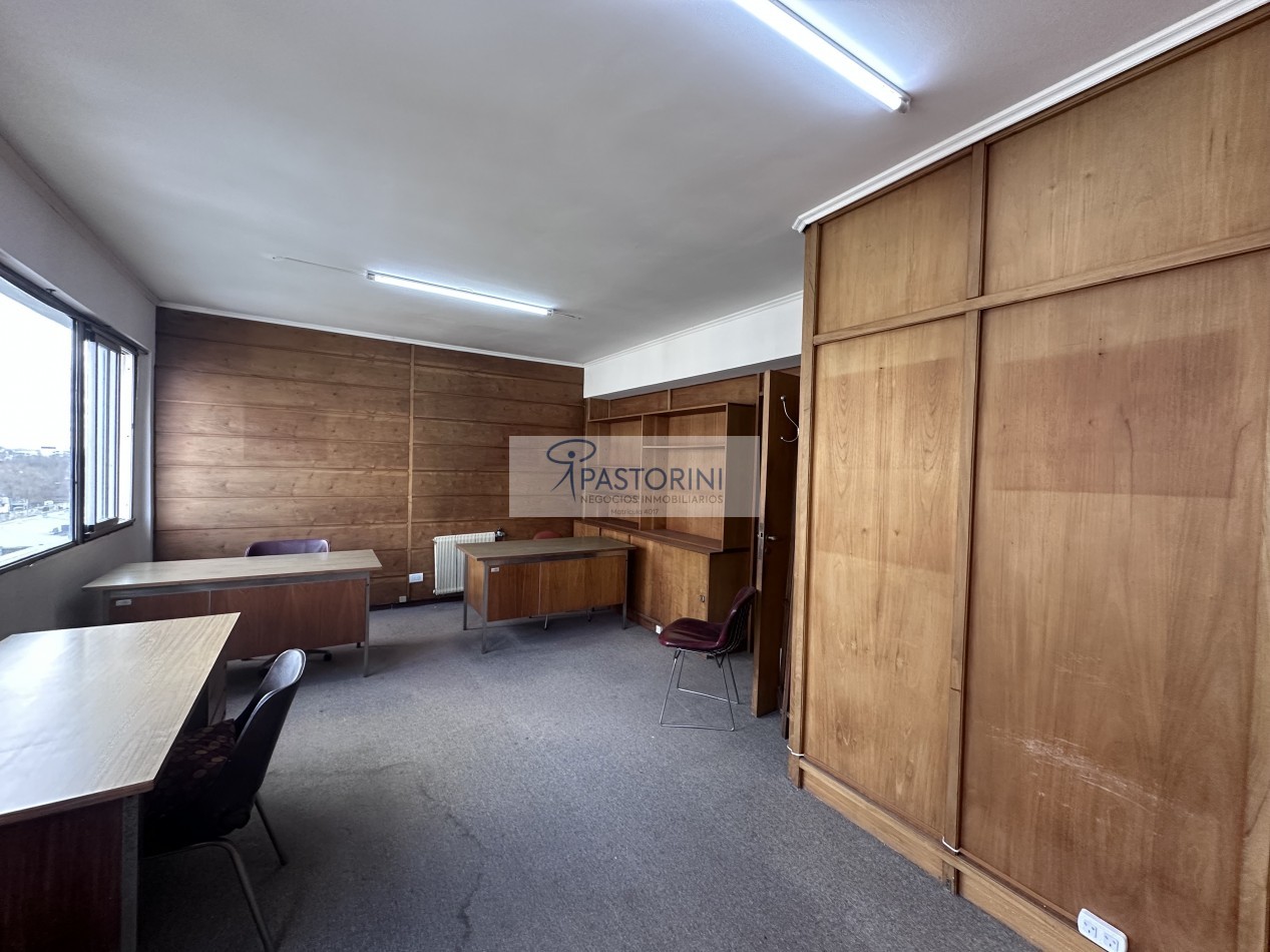 VENDEMOS OFICINA en EDIFICIO KENNEBEC