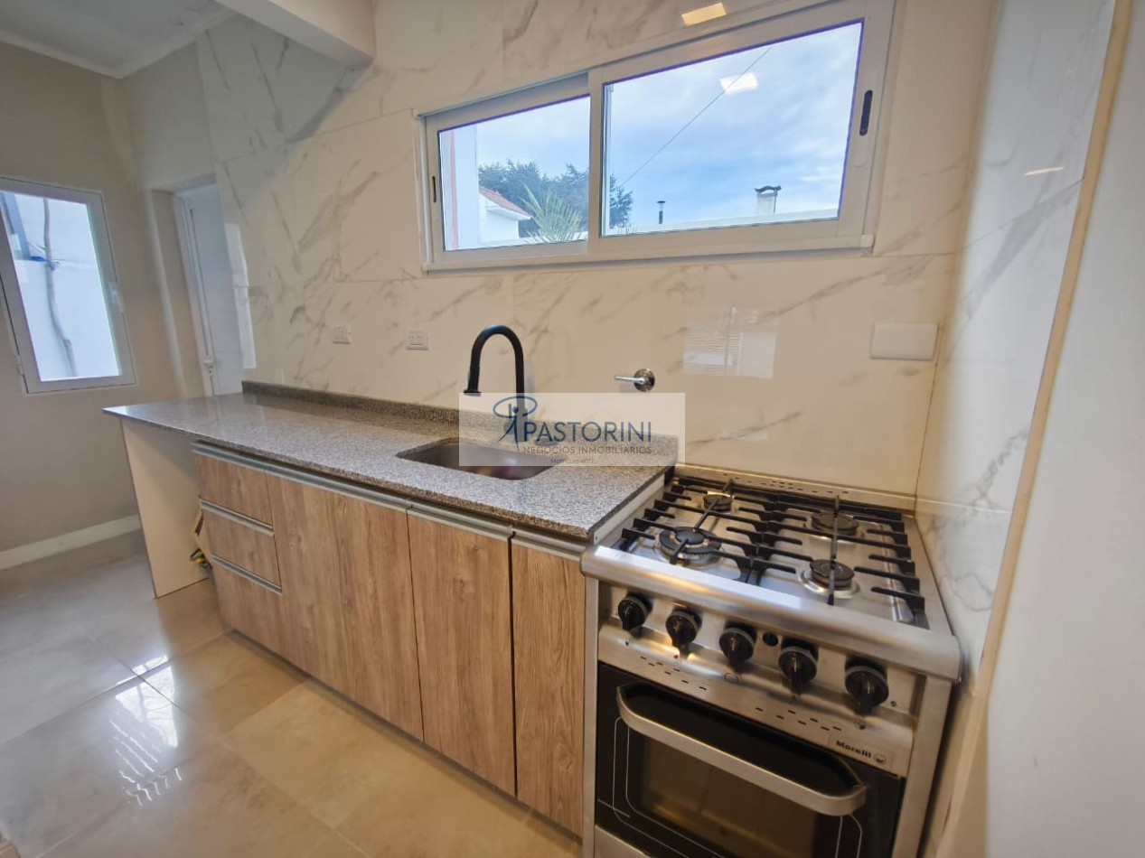 VENDEMOS CASA CON PARQUE en PARQUE LURO