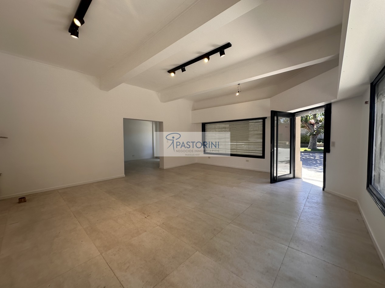 ALQUILAMOS excelente ESQUINA a metros HPC