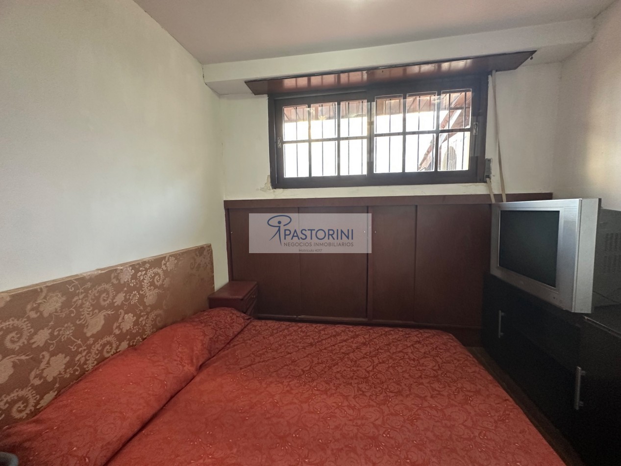 EN VENTA CHALET en Barrio Las Avenidas