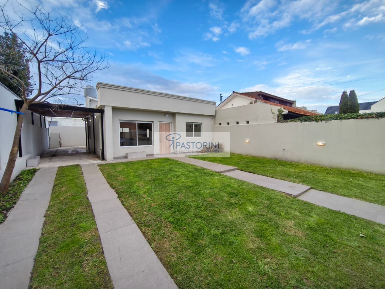 VENDEMOS CASA CON PARQUE en PARQUE LURO