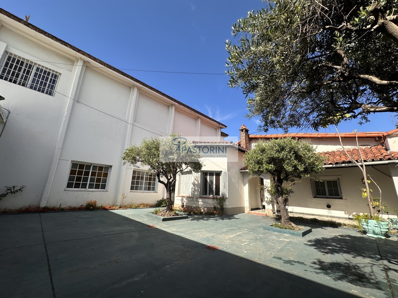 ALQUILAMOS Complejo educacional en VICENTE LOPEZ