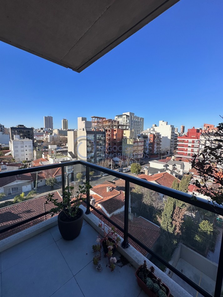 EXCELENTE SEMIPISO con TERRAZA PRIVADA en zona Aldrey