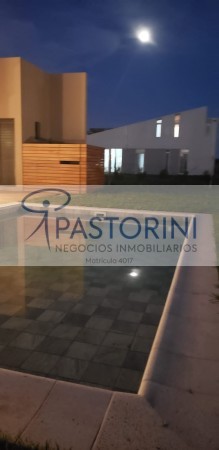 UNICA y CONFORTABLE CASA en VENTA a ESTRENAR en DEVELOPER PARK