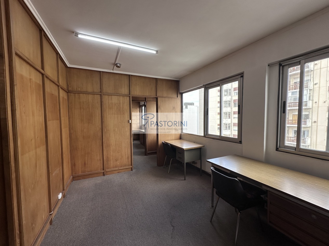 VENDEMOS OFICINA en EDIFICIO KENNEBEC