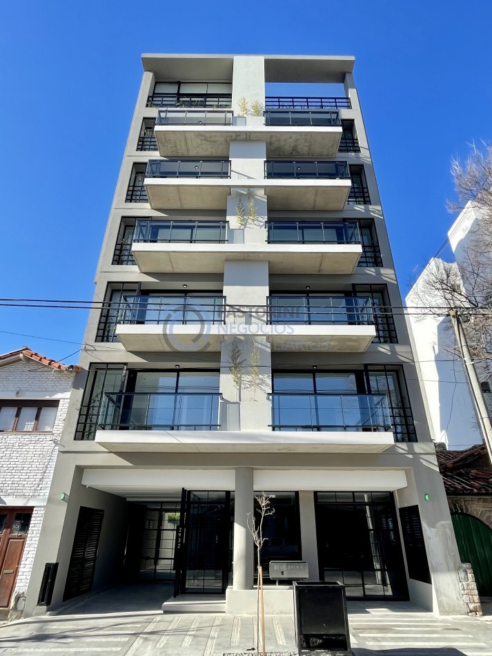 EXCELENTE SEMIPISO con TERRAZA PRIVADA en zona Aldrey