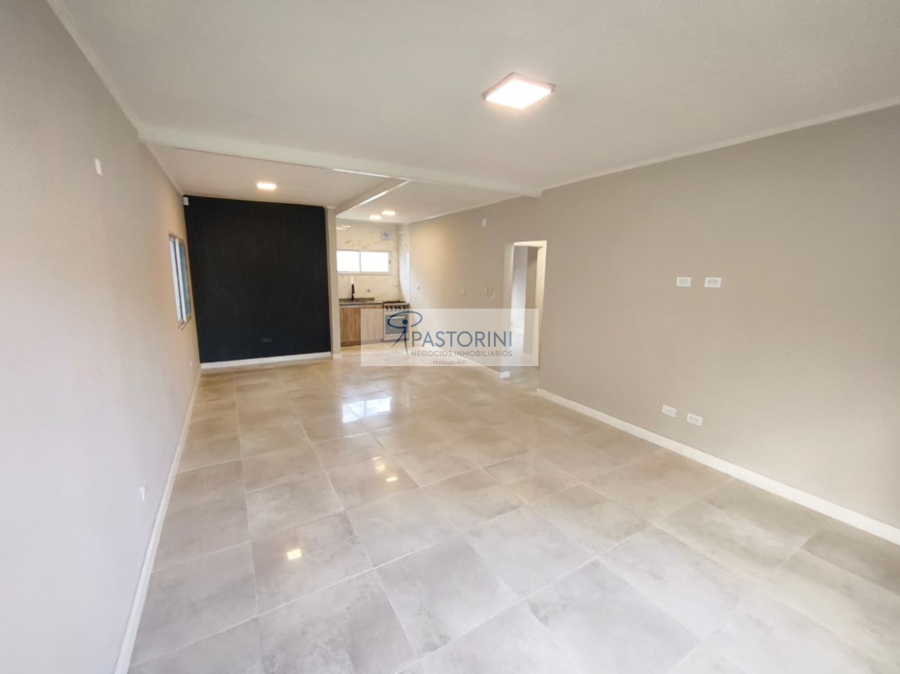 VENDEMOS CASA CON PARQUE en PARQUE LURO