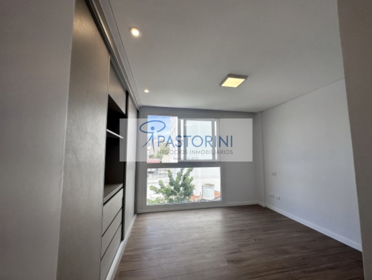 ALQUILAMOS MODERNO SEMIPISO de 2amb  con COCH en Plaza Mitre 