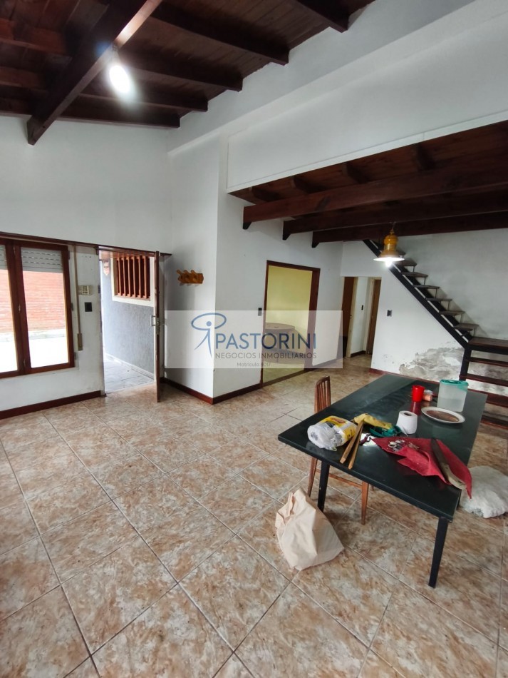 Vendemos Chalet con parque  cerca de Constitucion