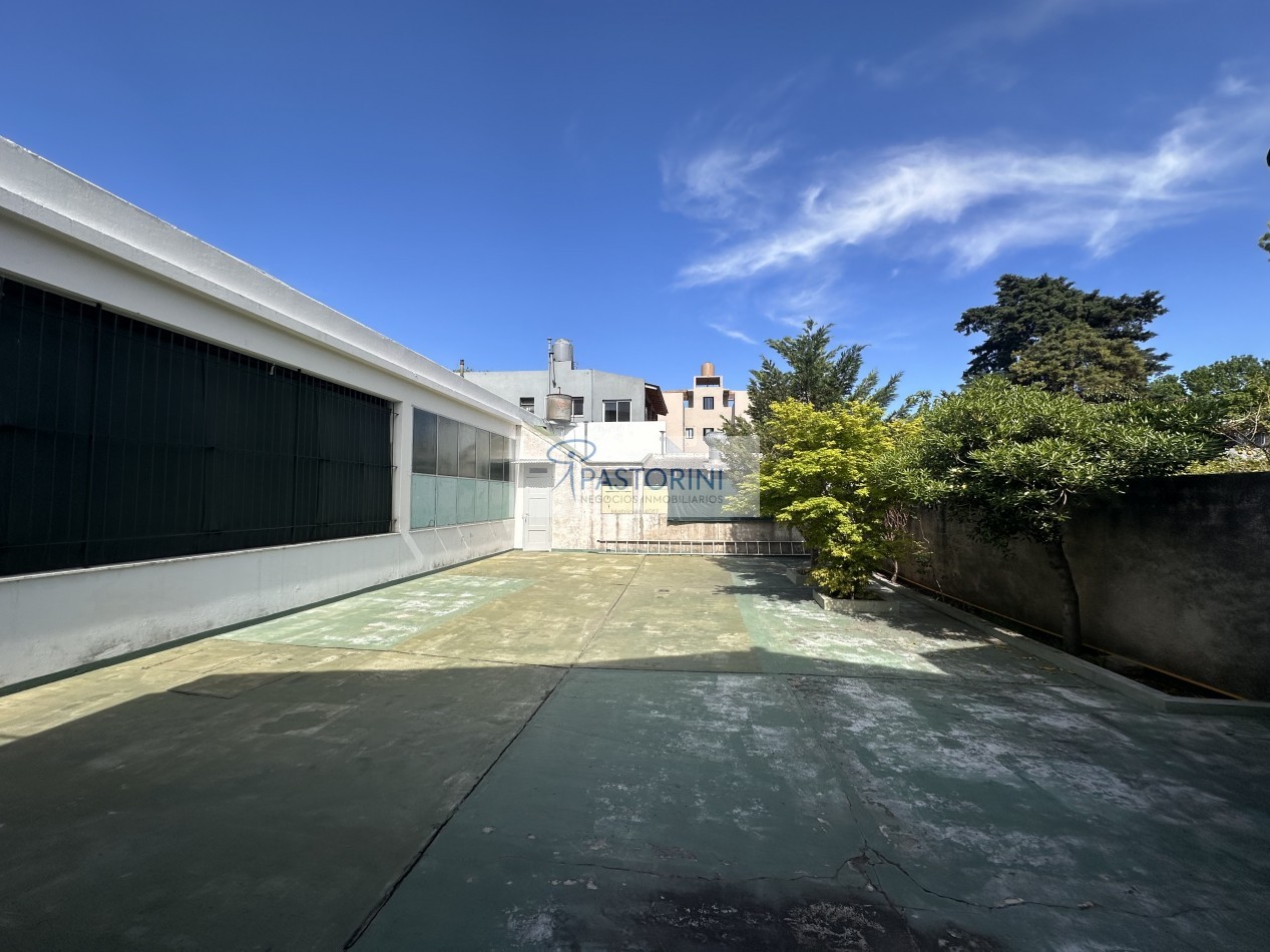 ALQUILAMOS Complejo educacional en VICENTE LOPEZ