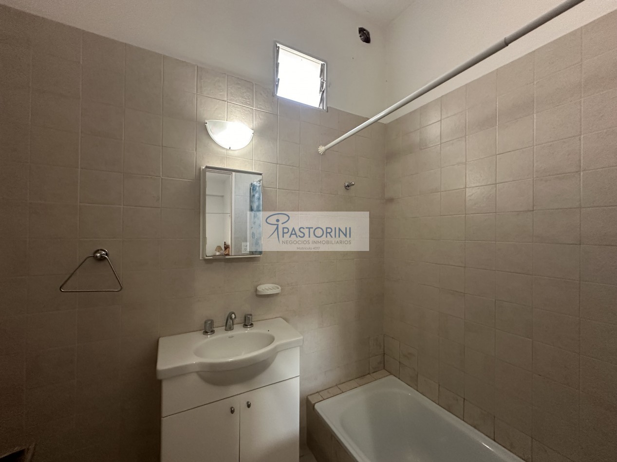 ALQUILAMOS Complejo educacional en VICENTE LOPEZ