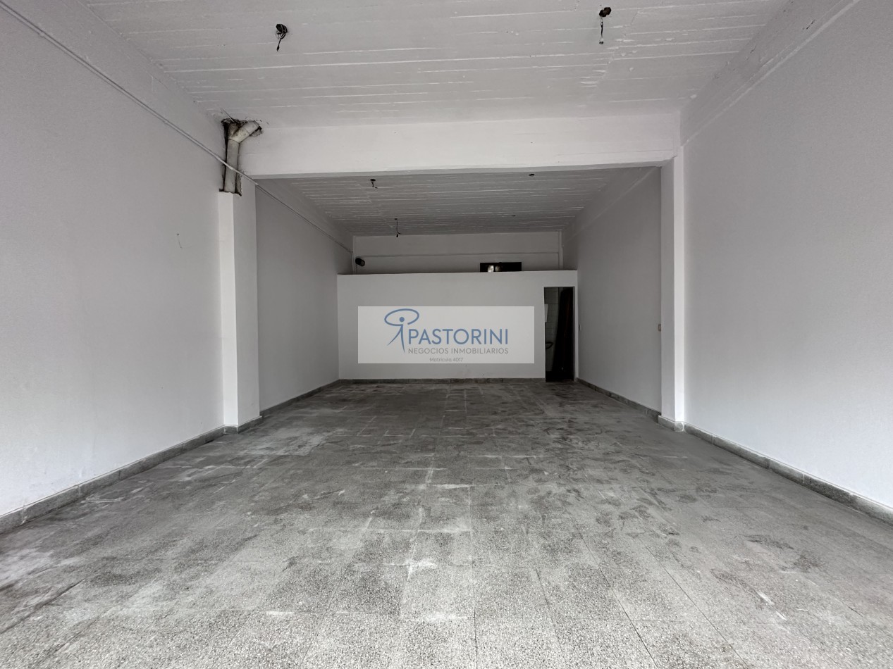 LOCAL en VENTA cercano a Constitucion