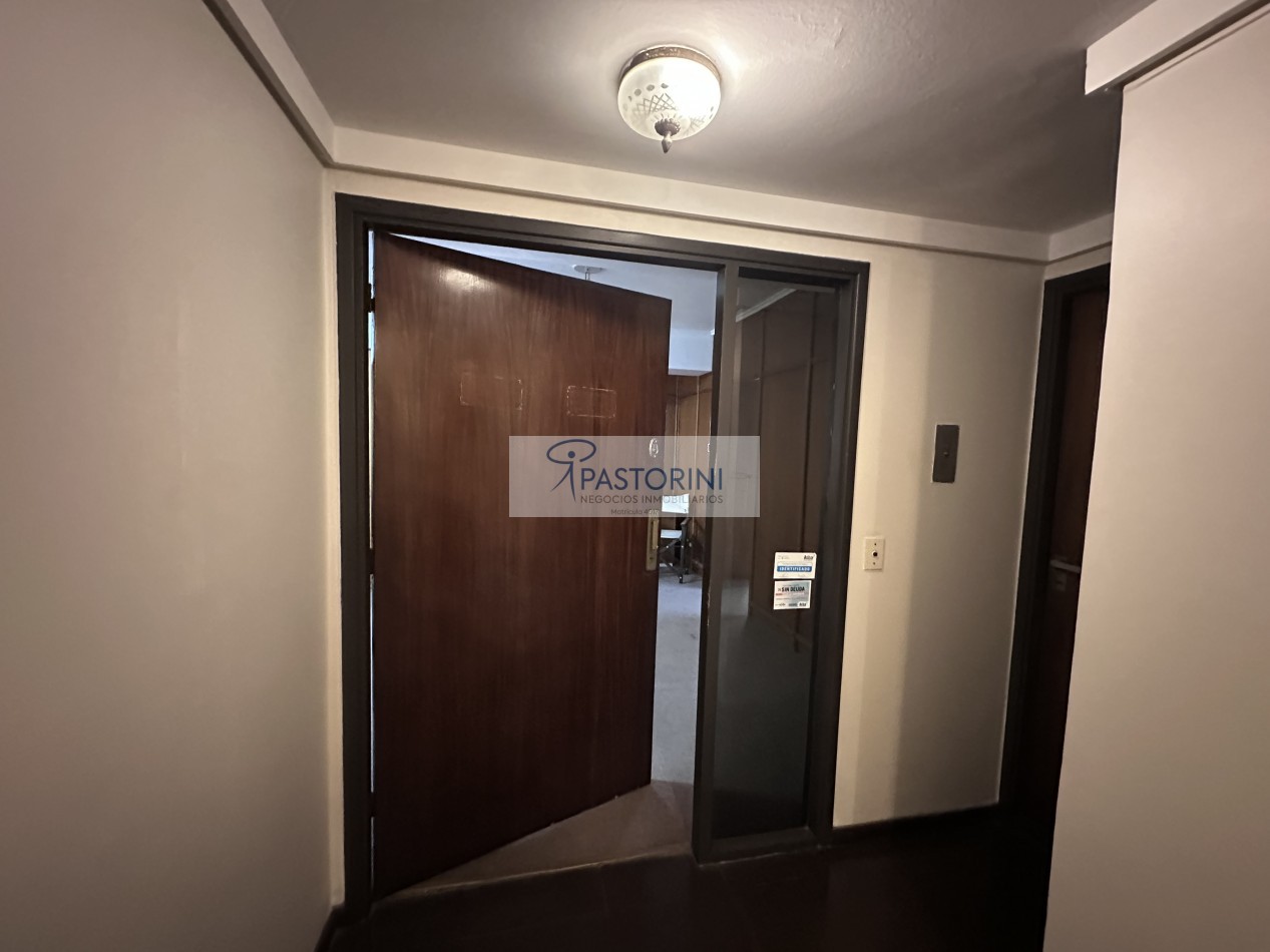 VENDEMOS OFICINA en EDIFICIO KENNEBEC