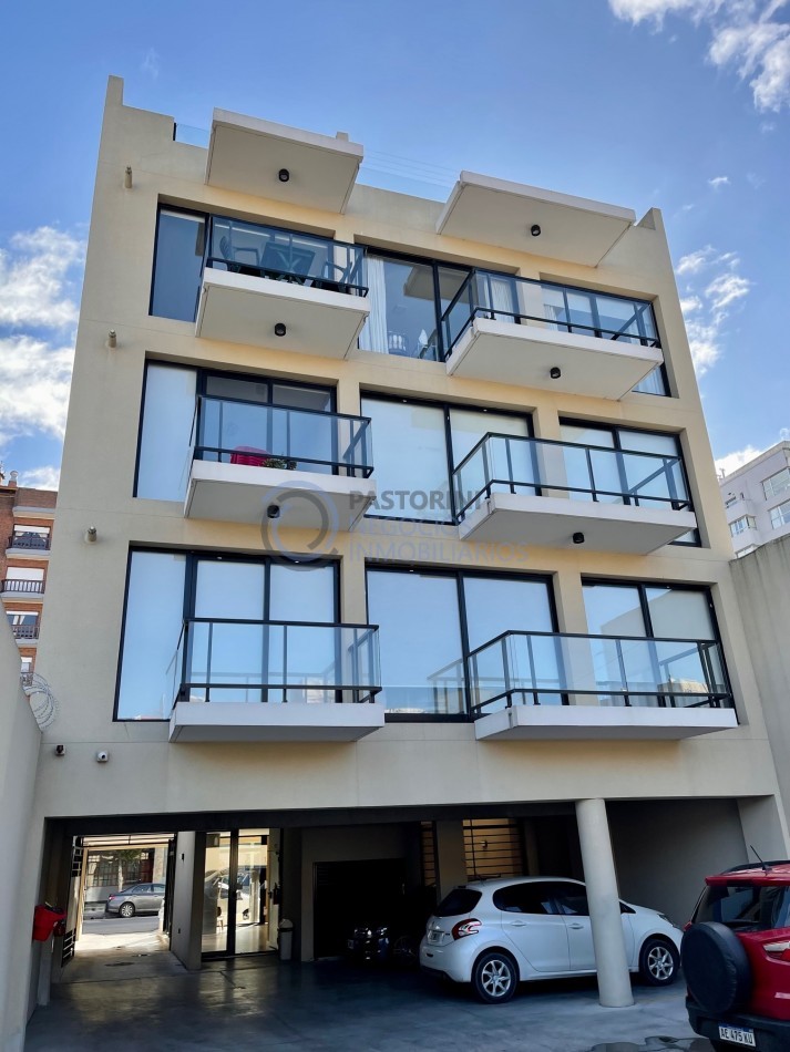 AMPLIO 2 AMB PREMIUM con COCHERA y TERRAZA PRIVADA 