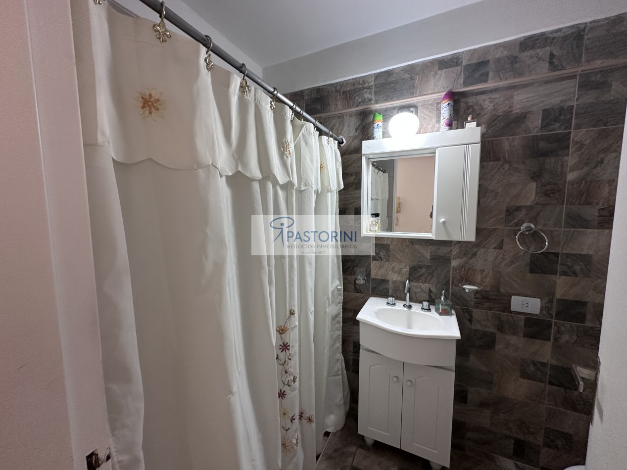 Impecable 2amb con balcon en Maral 33 - Plaza Colon 