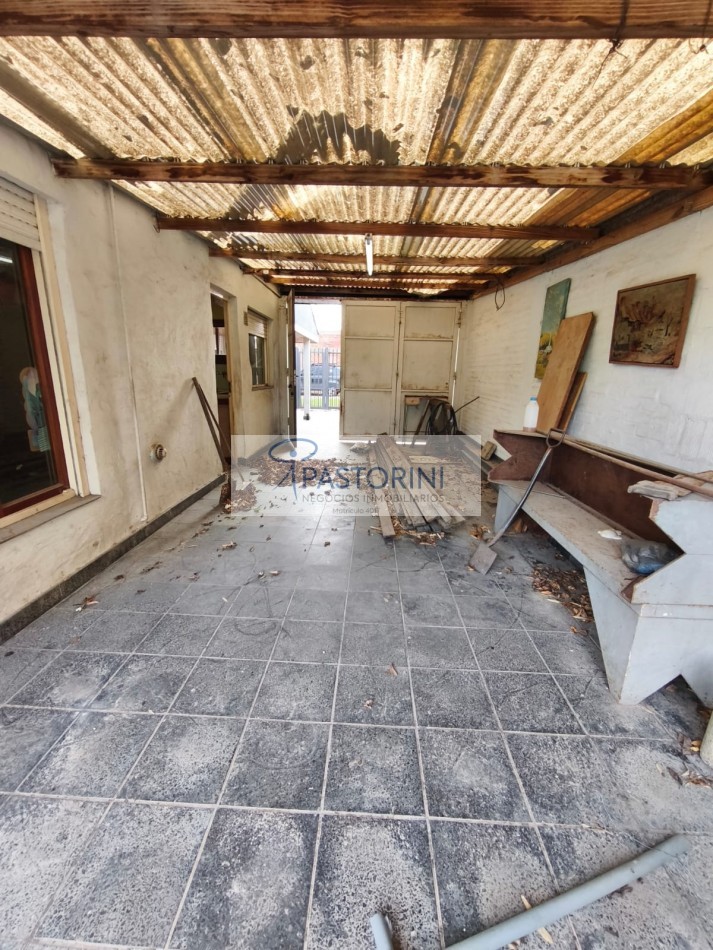 Vendemos Chalet con parque  cerca de Constitucion