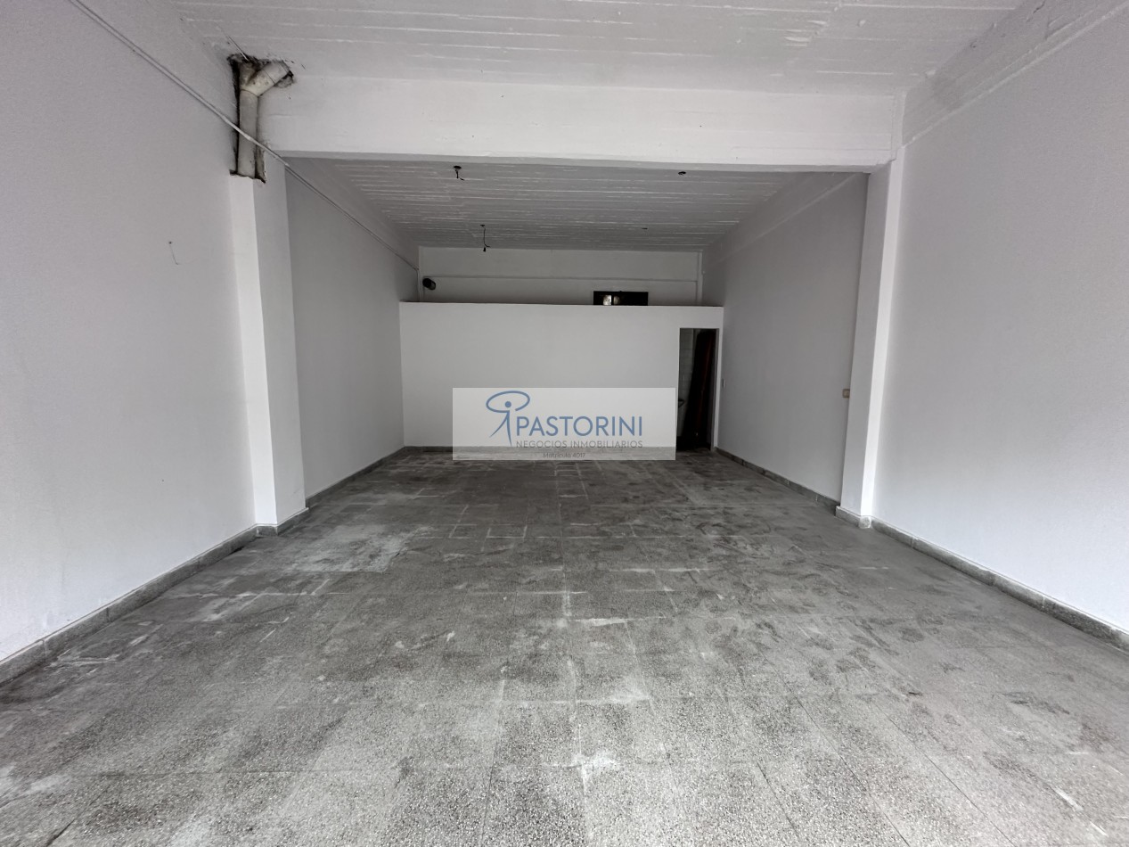 LOCAL en VENTA cercano a Constitucion