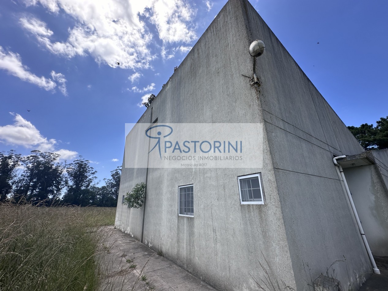 Vendemos especial Casa quinta en campo agricola con Capilla en Batan