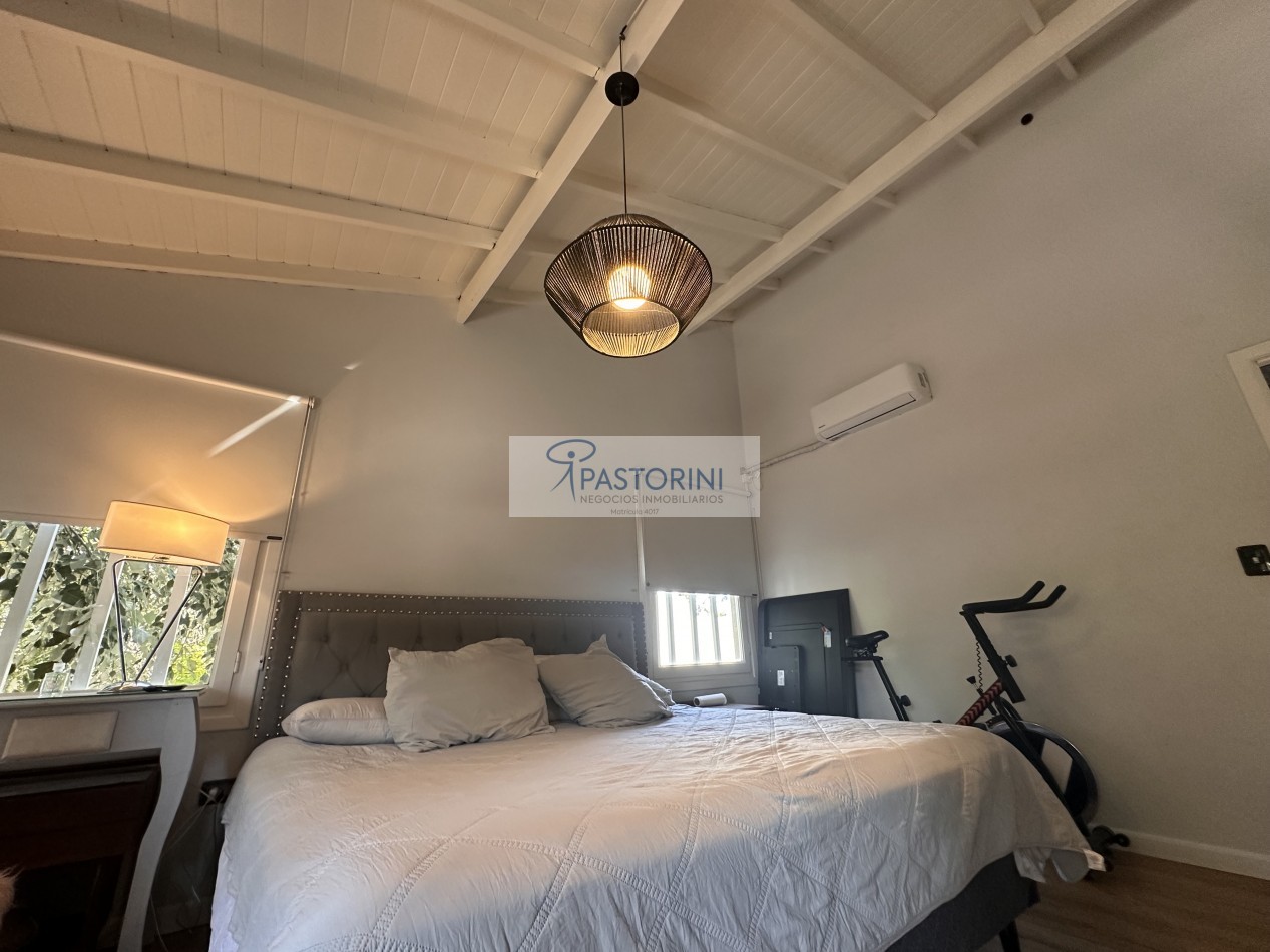 VENDEMOS CASA con Piscina 