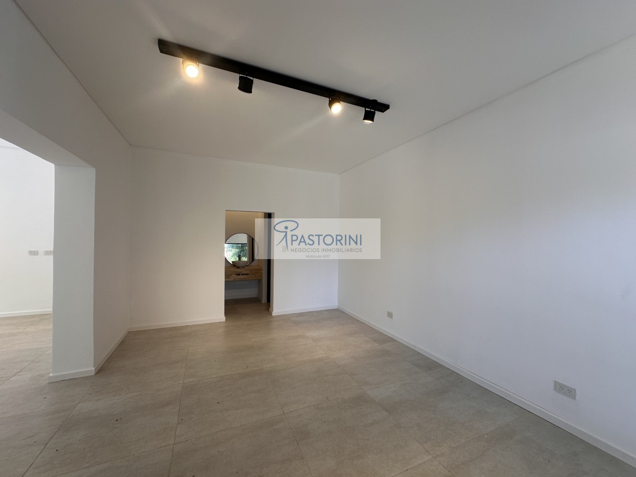 ALQUILAMOS excelente ESQUINA a metros HPC