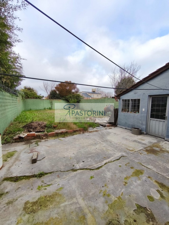Vendemos Chalet con parque  cerca de Constitucion