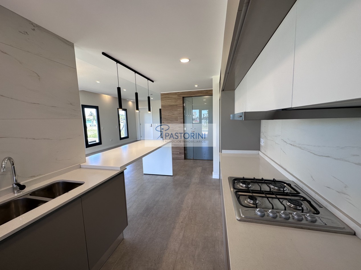 UNICA y CONFORTABLE CASA en VENTA a ESTRENAR en DEVELOPER PARK